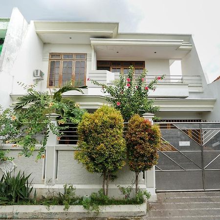 Bumi Banyu Bening Syariah By Ecommerceloka Surabaya Exterior photo