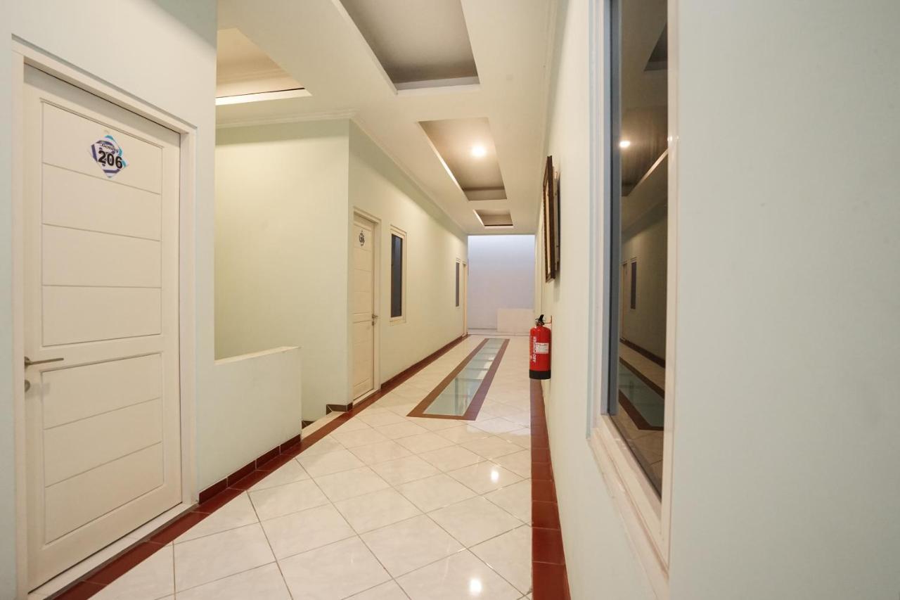 Bumi Banyu Bening Syariah By Ecommerceloka Surabaya Exterior photo
